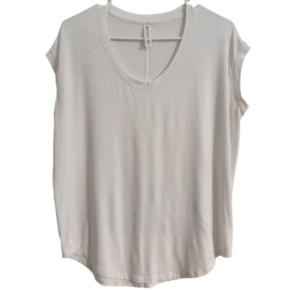 Athleta Women's Size SMALL Cloudlight Stratus Tee In White  Athletic T Shirt - Picture 1 of 4